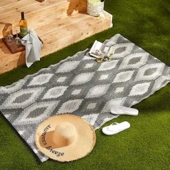 Hot Kirklands Home Black & Gray Diamond Stripe Outdoor Area Rug, 4x6