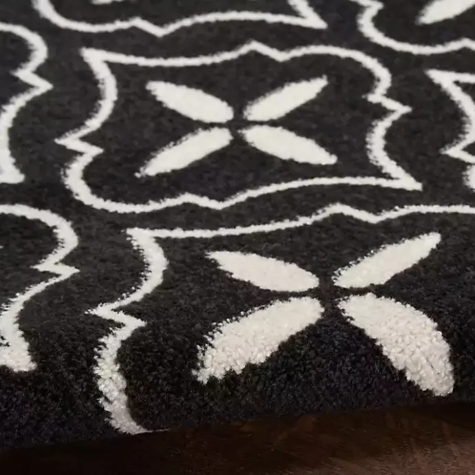 New Kirklands Home Black & Ivory Quatrefoil Indoor/Outdoor Rug, 4x6