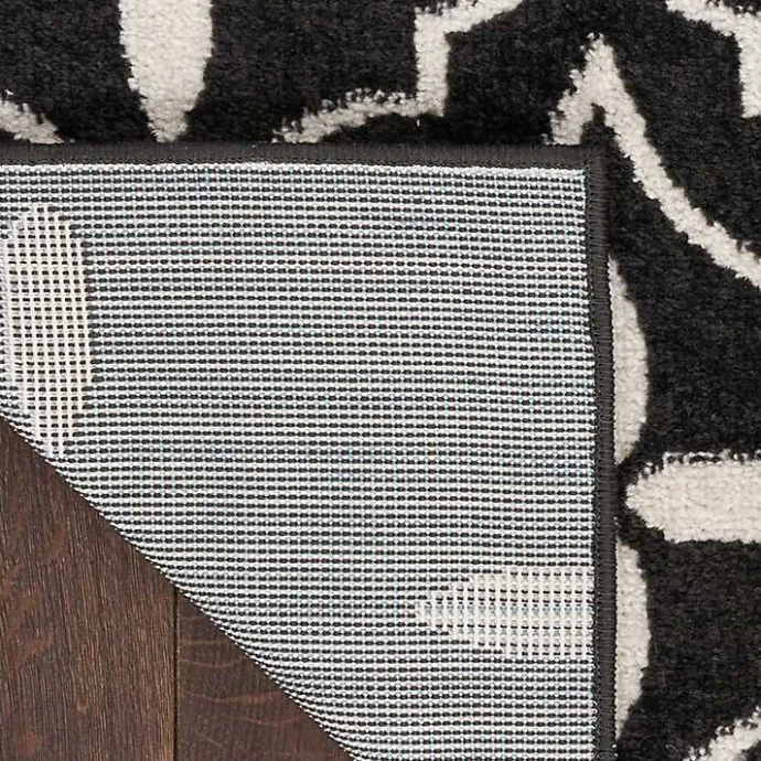 New Kirklands Home Black & Ivory Quatrefoil Indoor/Outdoor Rug, 4x6