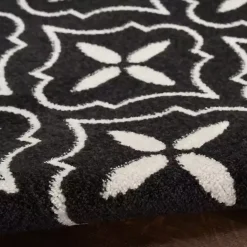 Discount Kirklands Home Black & Ivory Quatrefoil Indoor/Outdoor Rug, 5x7
