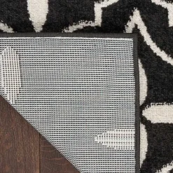 Discount Kirklands Home Black & Ivory Quatrefoil Indoor/Outdoor Rug, 5x7
