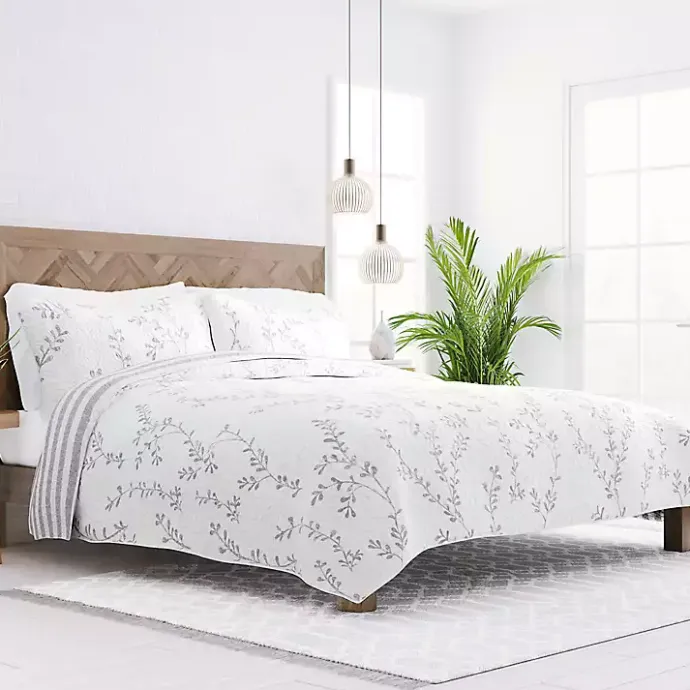 New Kirklands Home Gray Vines Reversible 3-pc. Queen Quilt Set