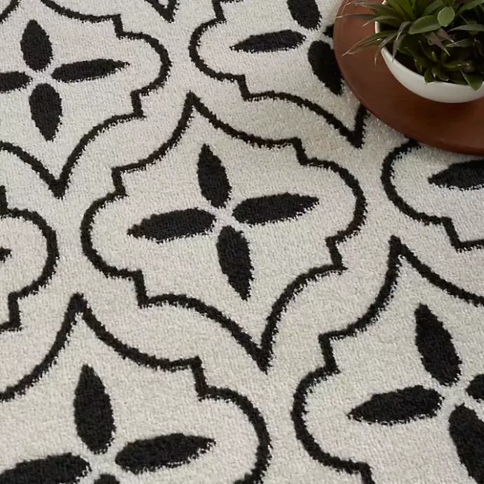 Clearance Kirklands Home Ivory & Black Quatrefoil Indoor/Outdoor Runner