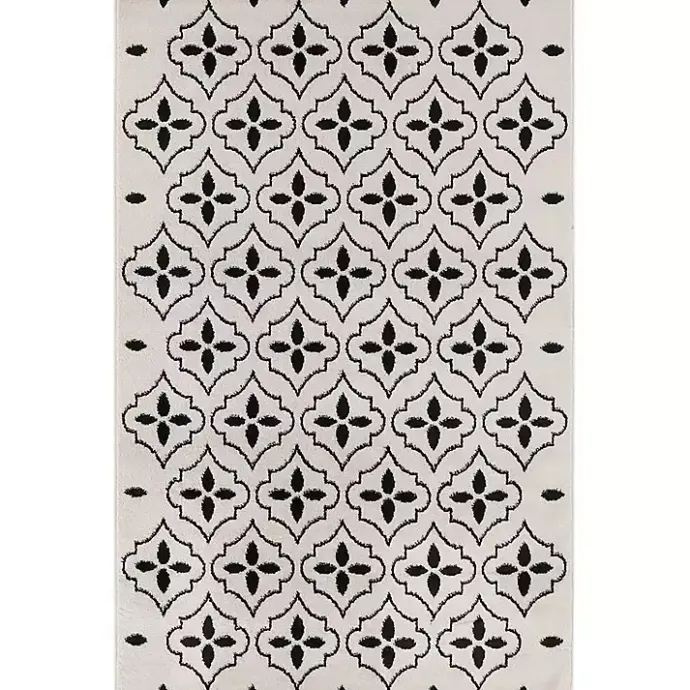 Kirklands Home Ivory & Black Quatrefoil Indoor/Outdoor Rug, 4x6