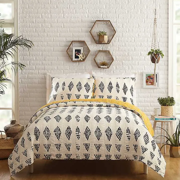 Clearance Kirklands Home Justina Blakeney Beaded 3-pc. Full/Queen Quilt Set
