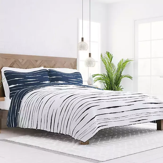 Outlet Kirklands Home Navy Linear Reversible 3-pc. Queen Quilt Set