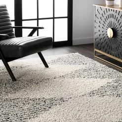 Sale Kirklands Home Shattered Diamonds Scarlette Area Rug, 5x7