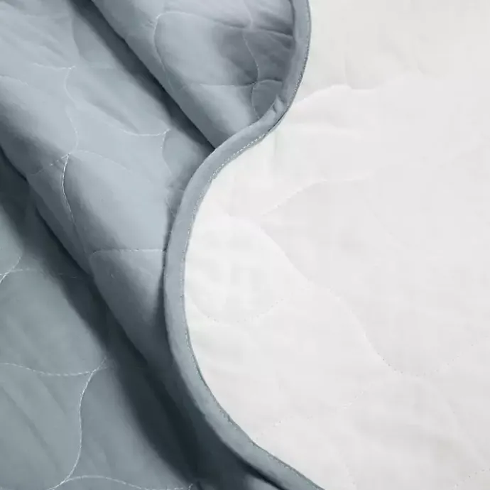 Discount Kirklands Home White and Blue Scallop 3-pc. King Quilt Set