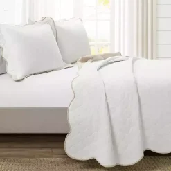 Outlet Kirklands Home White and Tan Scallop 3-pc. Full/Queen Quilt Set