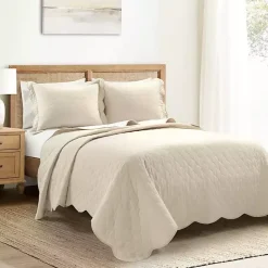 New Kirklands Home White and Tan Scallop 3-pc. King Quilt Set