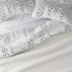 New Kirklands Home White Trellis Reversible 3-pc. Queen Quilt Set